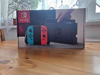 Nintendo switch + příslušenství - 3