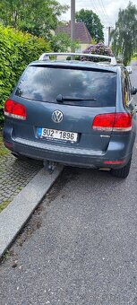 Prodám vw Touareg 5.0 V 10 TDI rv.7/2005 Čtěte - 3