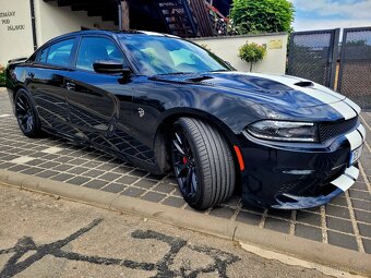 Dodge charger 6.2 hemi srt Hellcat 527kw, DPH, ČR - 3