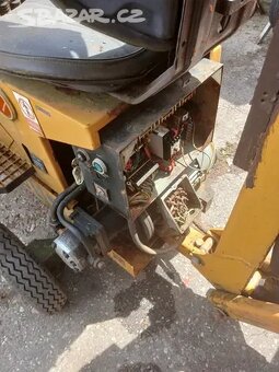 Prodám minirypadlo DH-0115 lze převážet za osobním autem - 3