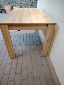 Nový jídelní stůl - 3