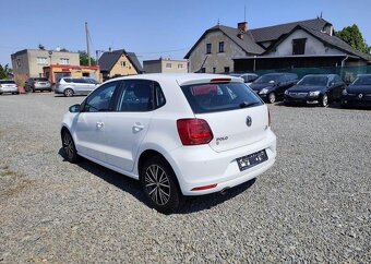 Volkswagen Polo 1.2 TSI Navi, Klima benzín manuál 66 kw - 3