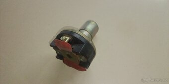 Trabant nožni přepínač světel - 3