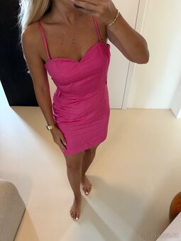 DomovskáŽenyOblečeníŠatyMini šatyH&M Mini šaty Předměty v to - 3