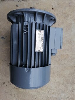 Elektromotor MEZ Mohelnice 1,5 Kw, 1450 ot - 3