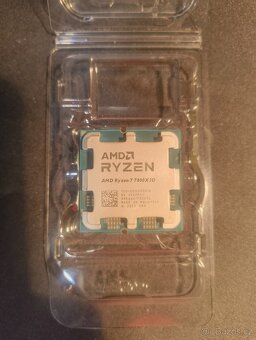 AMD Ryzen 7 7800X3D - 3
