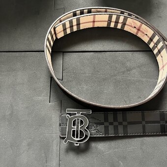 Burberry pásek - 3