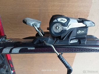 Prodám Atomic carvingu 141cm - 3