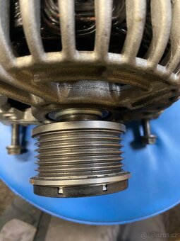 Alternátor Renault - 3