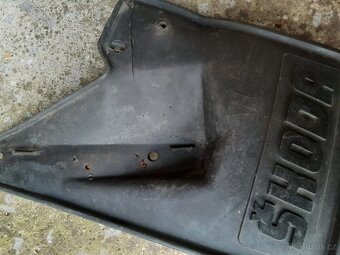 Zadní zástěrky Škoda Forman - 3