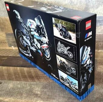 LEGO Technic 42130 BMW M 1000 RR - 3