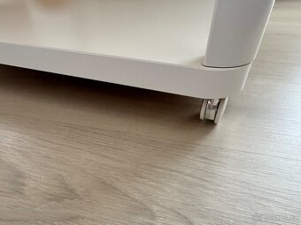 Konferenční stůl na kolečkách - 3