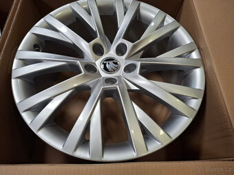Nové orig. alu disky Škoda Superb III 8x18 ET44 5x112 vč DPH - 3