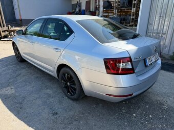 Škoda Octavia III 1.4 TSI 110kw DSG ČR 67 000km 1.majitel - 3