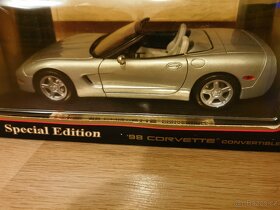 Chevrolet Corvette Maisto 1:18 - 3