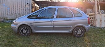 Prodám Citroën Xsara Picasso, veškeré díly z tohoto vozu - 3