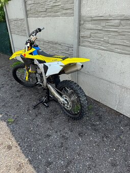 Suzuki rmz 250 - 3