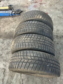 Zimní pneu 185/60 r15 BARUM POLARIS vzorek 5 mm - 3
