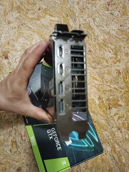 Asus ROG strix GTX 1650 - 3