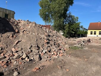 Stavební suť zdarma za odvoz. - 3