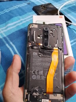 Prodám mobilní telefon na díly nebo na opravu - 3