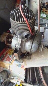 Motor Jawa 250 kyvačka veterán - 3