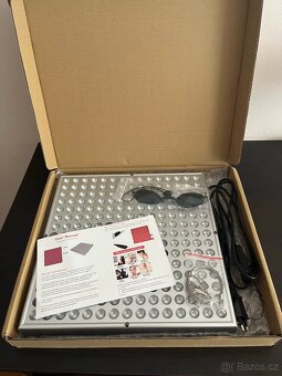 Panel ČERVENÉ SVĚTLO - NOVÝ - 3