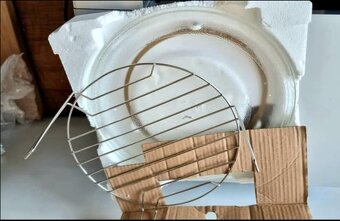 Mikrovlnná trouba Sharp R 742 - 3