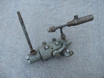 Hydraulický rozváděč - 3