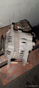 Mazda 323F BG 1.6 16V alternátor - 3