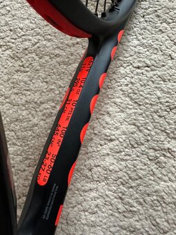 Tenisová raketa Wilson Clash 100 V3 - 3