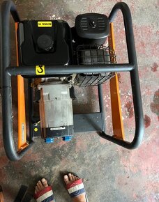 Medved Arctos 5000 B CCL elektrocentrála zánovní - 3