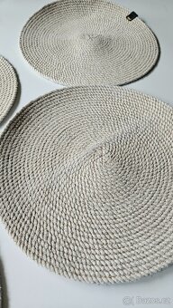 4 kruhové prostírání z bavlněných šnůr -handmade - 3