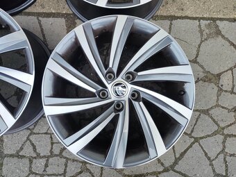 18"alu sada Perseus 5x112 origo Škoda Octavia 4 RS Golf 8 - 3