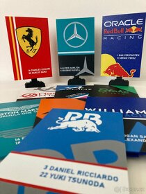 F1 loga týmů s podstavcem - 3