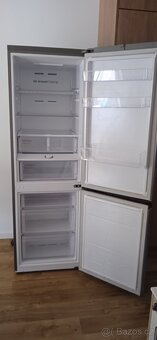 Chladnička s mrazničkou Samsung RB34T675ESA/EF stříbrná
 - 3