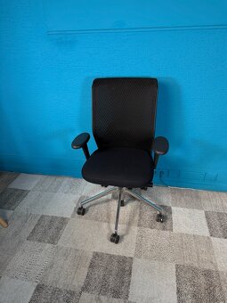 Kancelářská židle VITRA ID Mesh PC 23 559 Kč - 3