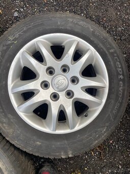Komplet alu kola na Kia Carnival 6x139,7 pneu 235/60R17 - 3