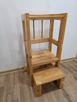 Rostoucí učící věž z masivního dřeva - 3