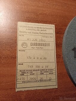 Brusný kotouč Carborundum 175x8x20 - 3