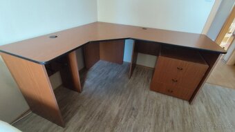 Rohový psací stůl - 3