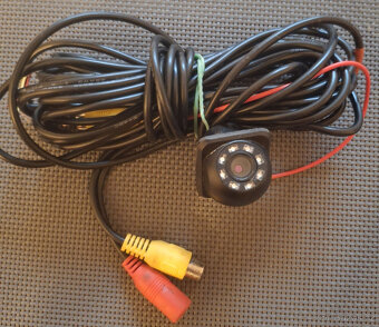 Couvací kamera do auta - 3