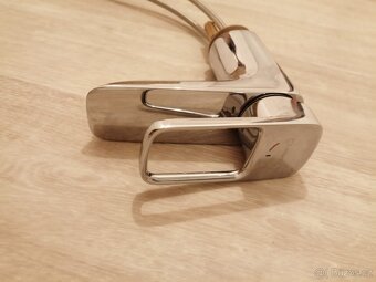 SLEVA    UMYVADLOVÁ BATERIE HANSGROHE - 3