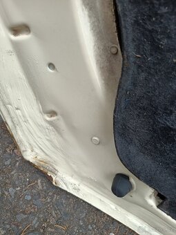 VW Touran facelift - přední náraznik , kapota - 3