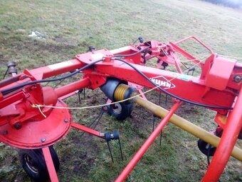 Obraceč sena a píce KUHN GF 5000 - 3