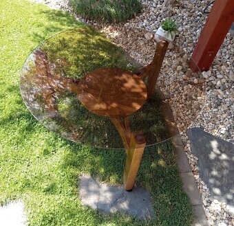 Konferencni stolek - 3