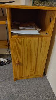 dřevěný psací stůl a šuplíky - 3