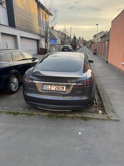 Tesla p90d - 3