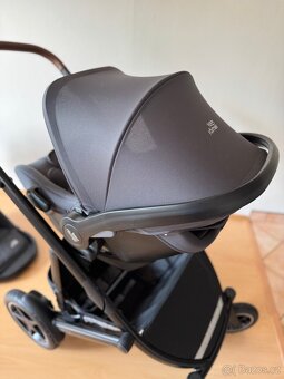 Britax Römer Smile 4 + autosedačka Baby-Safe Core 2023 - 3