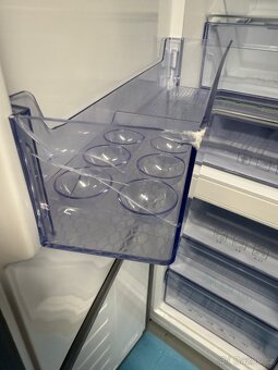 Lednice Beko RCNA406E40LZXR - 3
